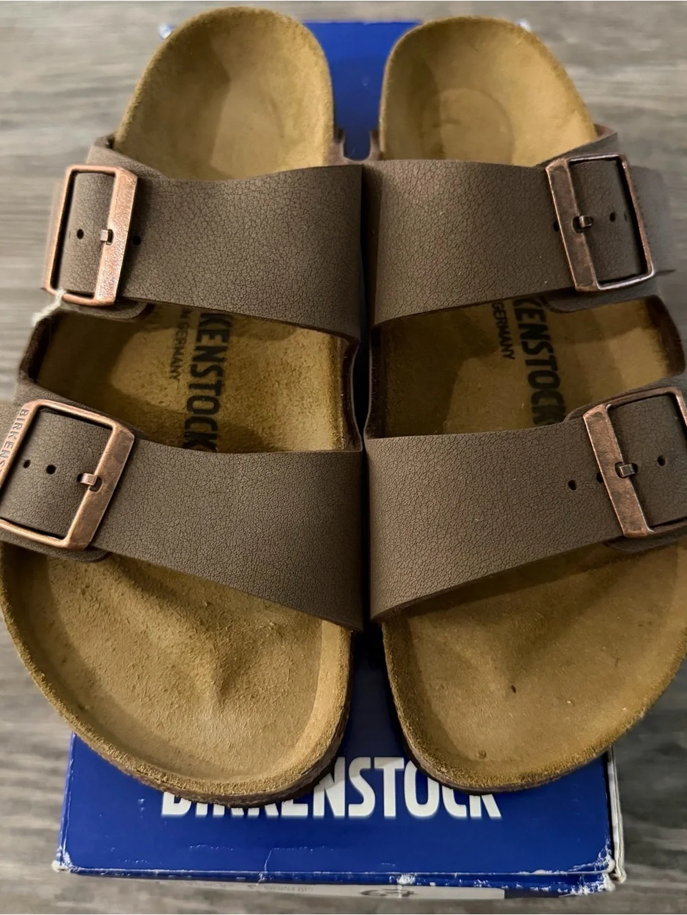 NIB Women’s Birkenstock Arizona Size 37 in Mocha